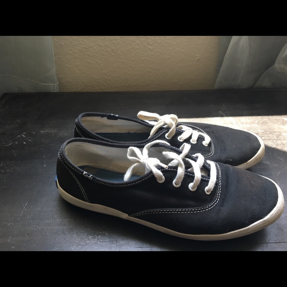 Simple black Keds